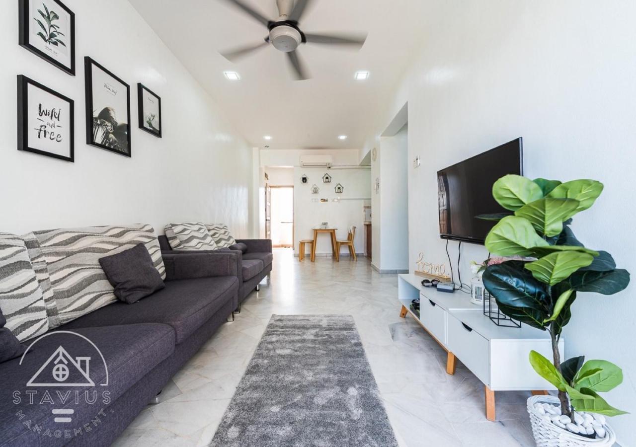 Port Dickson 6Pax 2Br Glory Beach Resort Seaview Екстер'єр фото